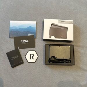 NEW-Men’s The Ridge Wallet